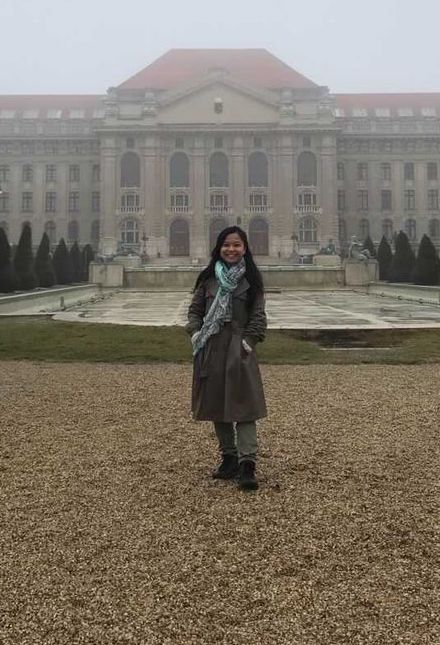 Rehulina, S.H., M.H.