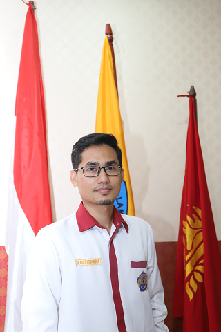 Dennis Novarisma, S.Kom.