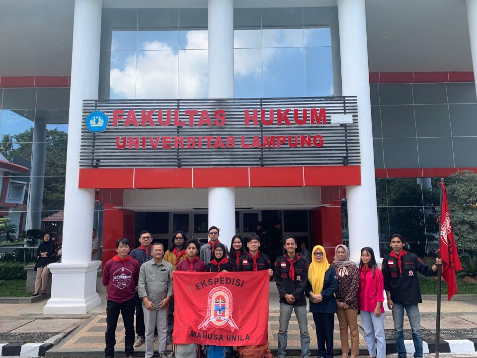  Pelepasan Ekspedisi Tapak Jejak Sulawesi Mahusa Unila 2024 oleh Dekan FH . 