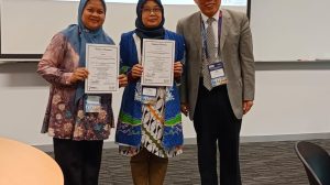 Dua Dosen FH Presentasi di Singapore University of Social Science